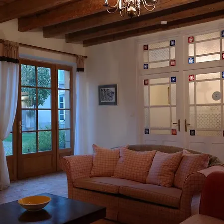 The Cottage, Clos Des Archers